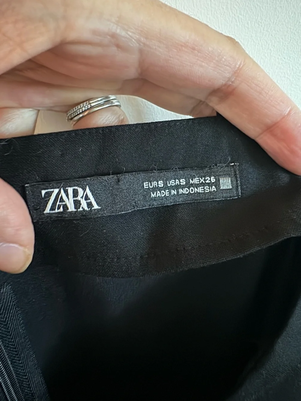 Small Black Midi Tube Dress with Slit Classic Minimalist Old Money Chic Zara - Picture 12 of 15